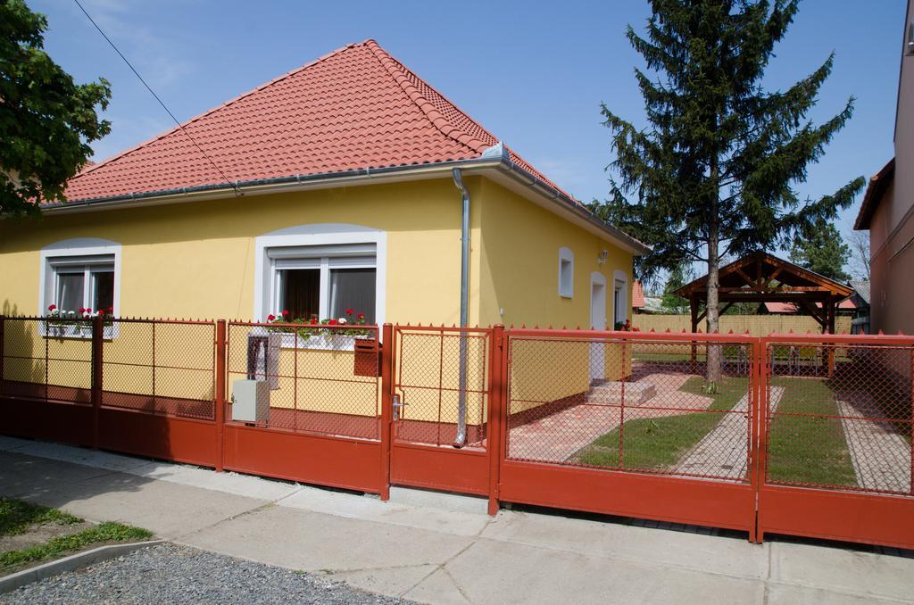 Armada Family Apartment Hajdúszoboszló Exteriér fotografie